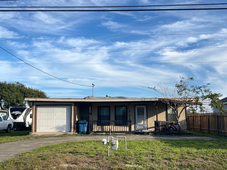 525 Jane St Corpus Christi, TX 78418, Nueces County