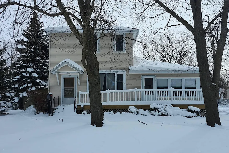 201 6th St SE Waseca, MN 56093, Waseca County