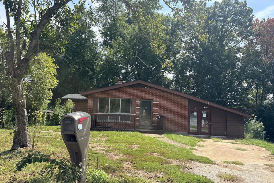 6102 Warren Drive Belleville, IL 62223, St. Clair County