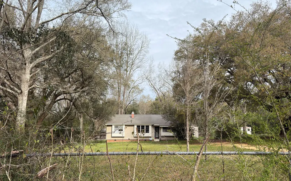 100 Gulf Camp Rd Lumberton, MS 39455, Lamar County