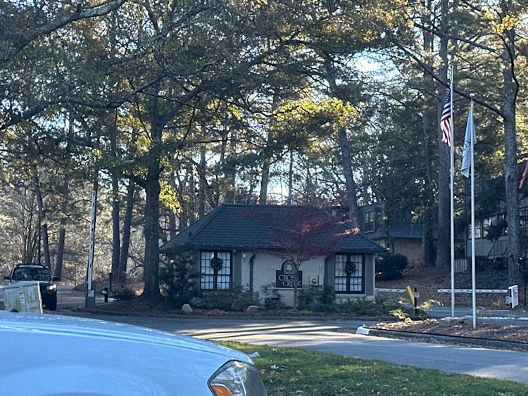 27 Chaumont Sq NW Atlanta, GA 30327, Fulton County