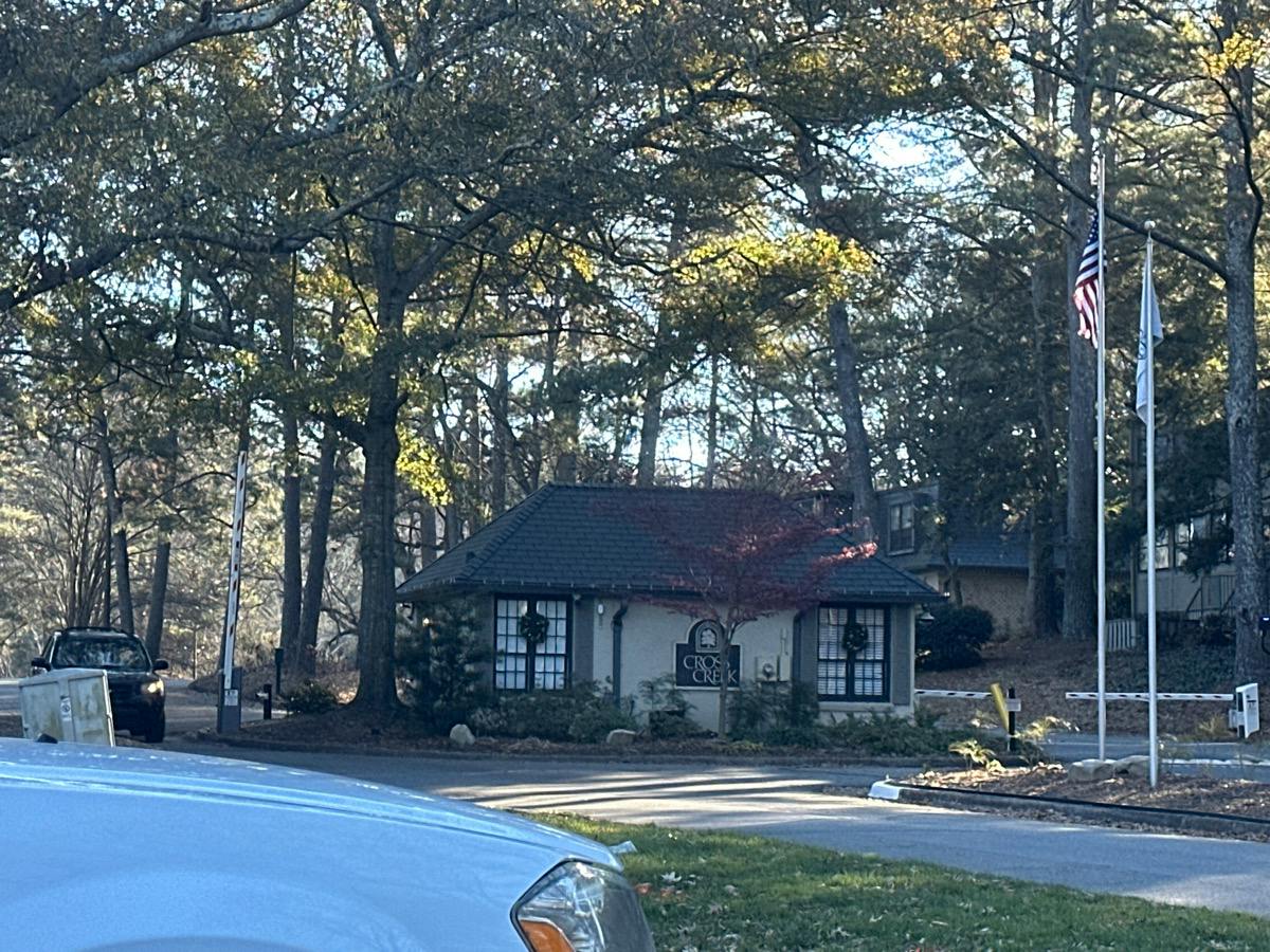 Chaumont Sq, Atlanta, GA 30327