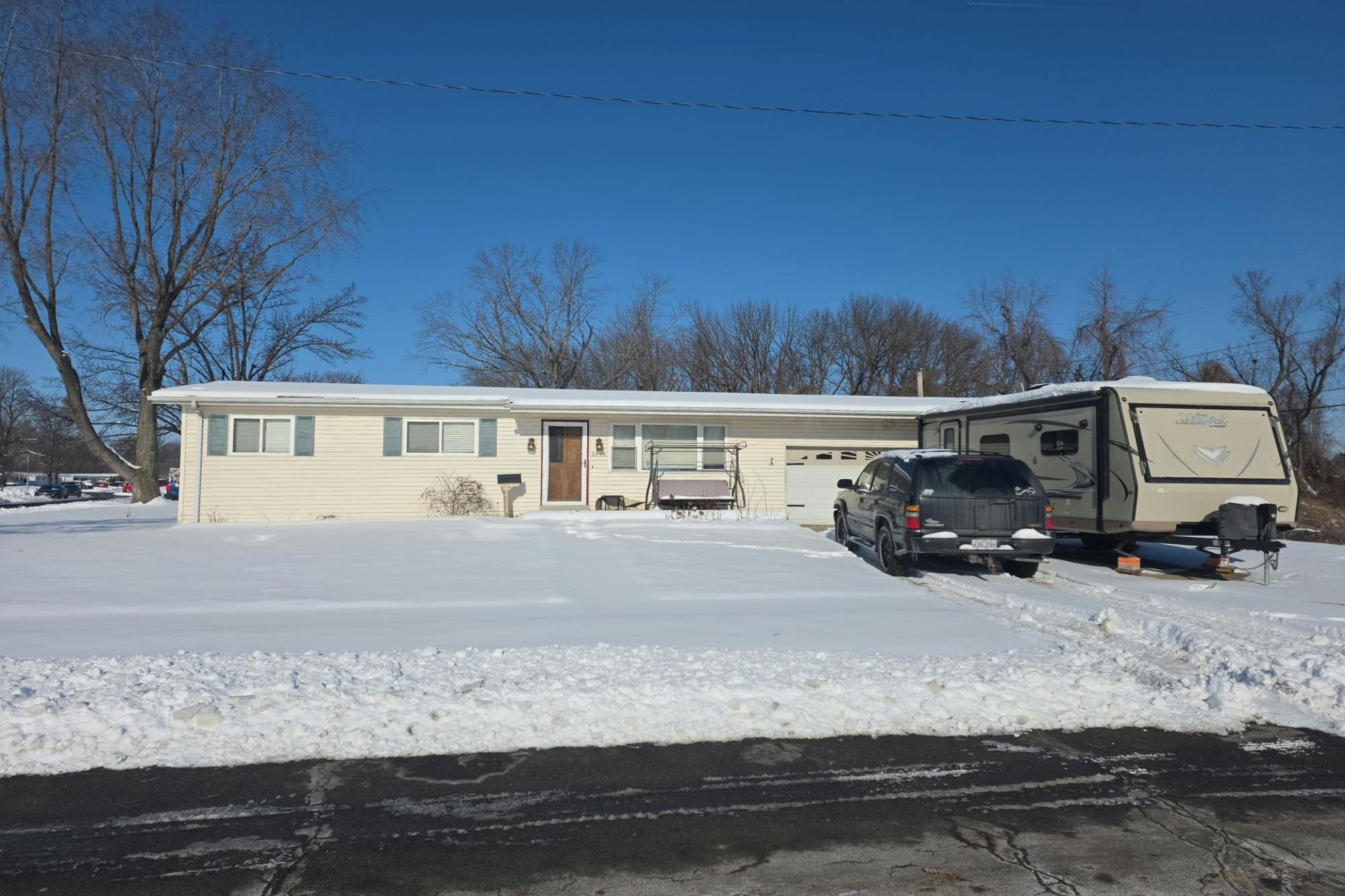 Orleans Ln, Florissant, MO 63031