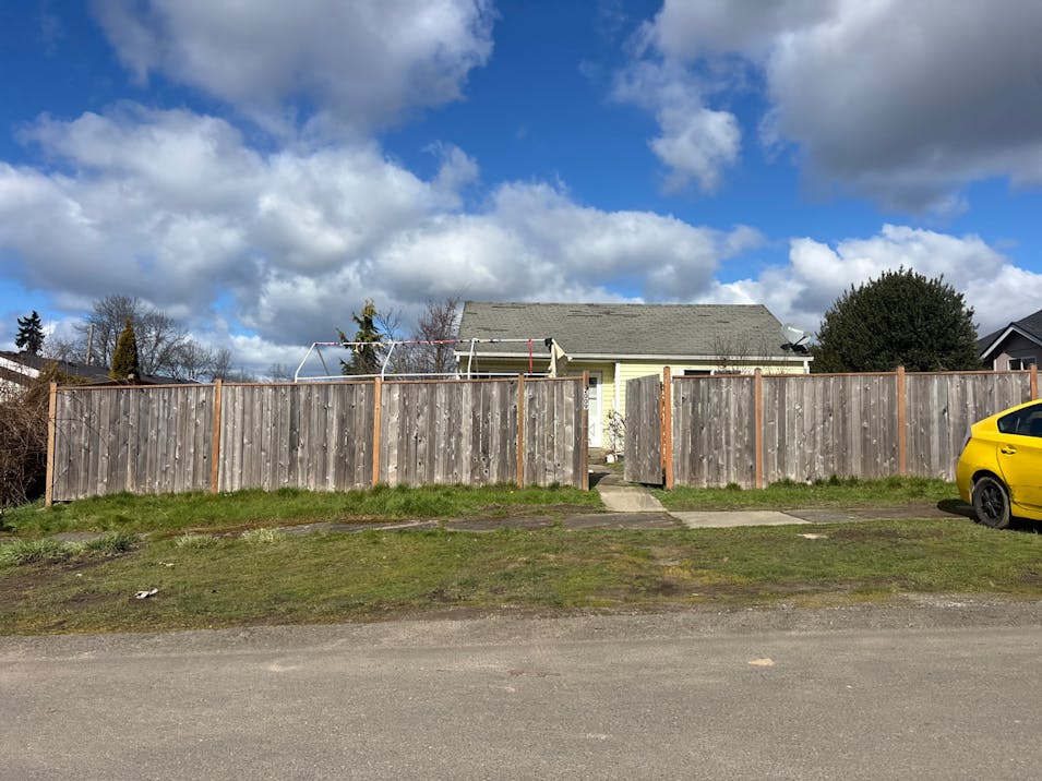 2009 E 35th St Tacoma, WA 98404, Pierce County