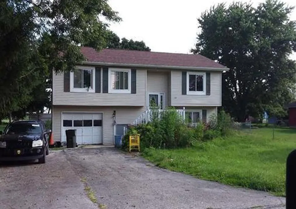 512 Smith St Forest, OH 45843, Hardin County