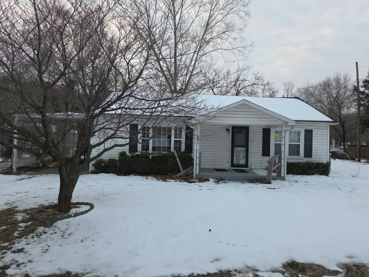 Park St, Anderson, MO 64831