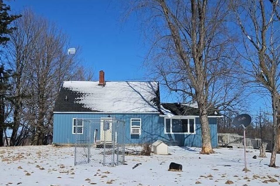 5295 414th Trl NW Ogilvie, MN 56358, Kanabec County