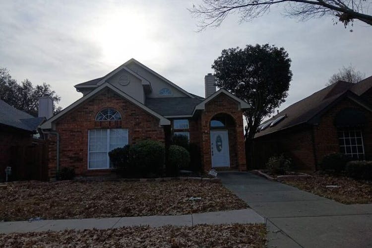 707 Chippewa Ln Grand Prairie, TX 75052-3113, Dallas County