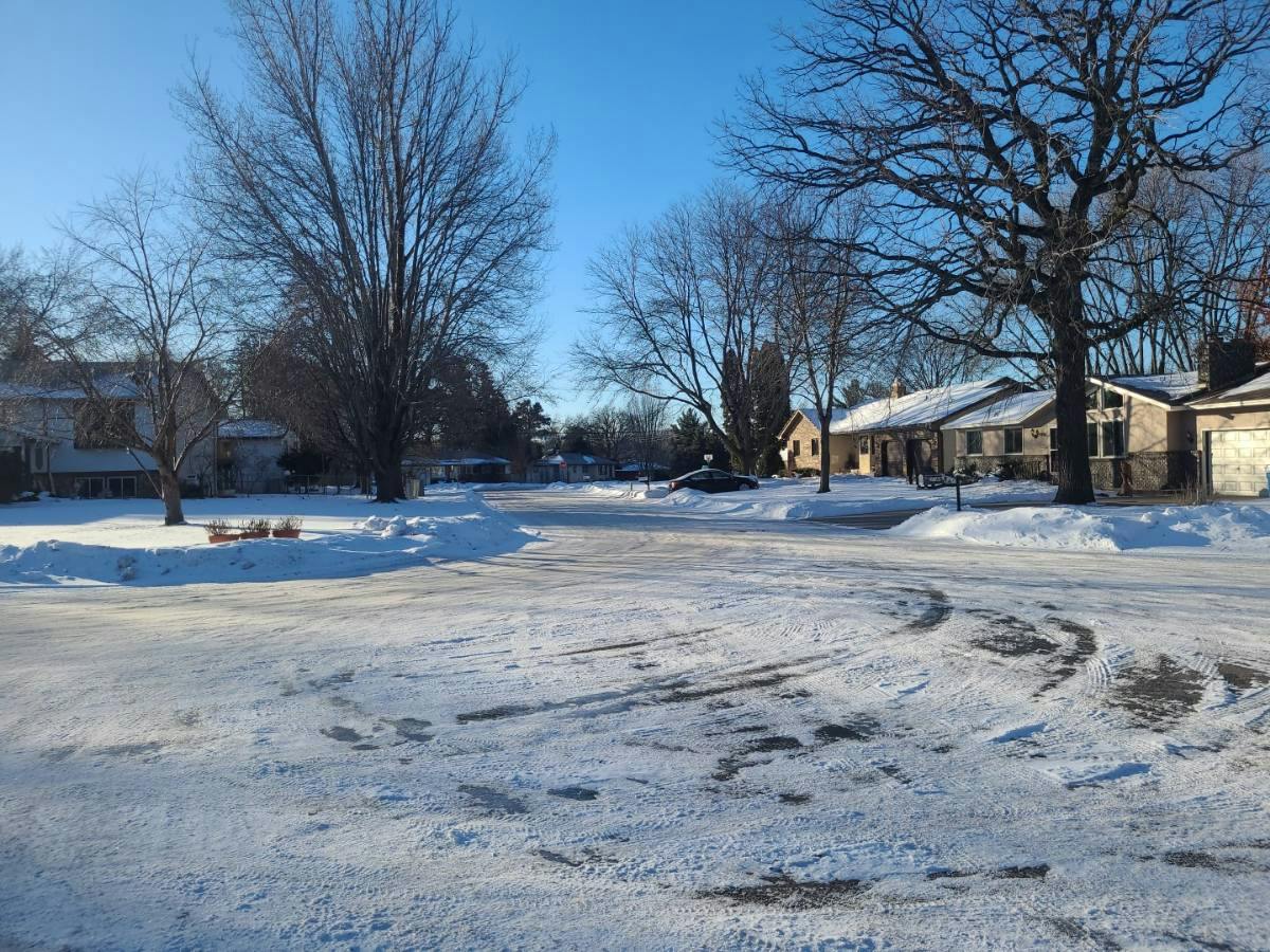 Daisy Ct, Saint Paul, MN 55112