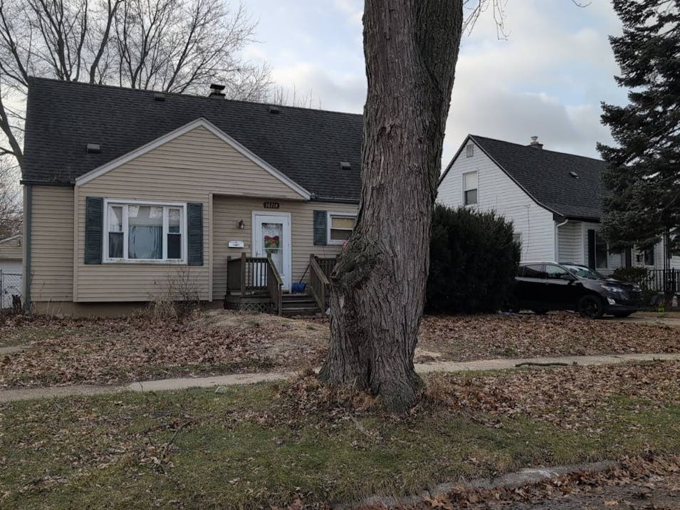 16714 Sarmorr St Roseville, MI 48066, Macomb County