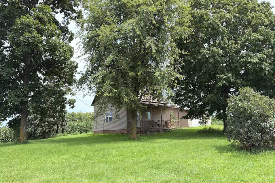 10595 South 300 East Warren, IN 46792, Huntington County