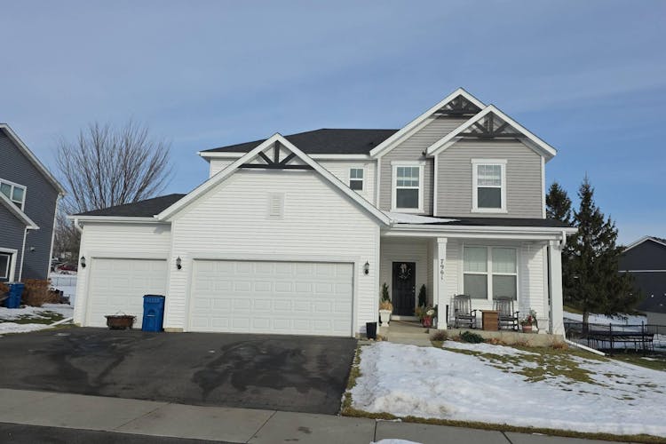 7961 205th St West Lakeville, MN 55044, Dakota County