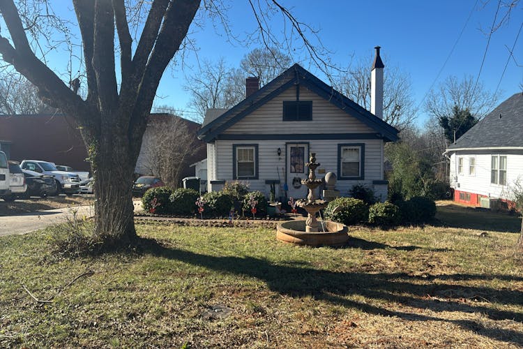 2318 North Main Avenue Newton, NC 28658, Catawba County