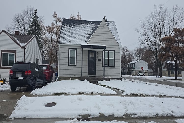 11339 Paige Avenue Warren, MI 48089, Macomb County