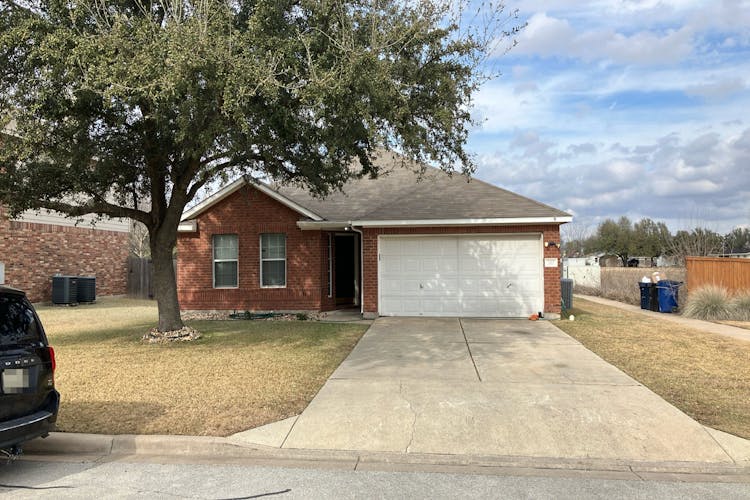 202 Grisham Dr Hutto, TX 78634, Williamson County