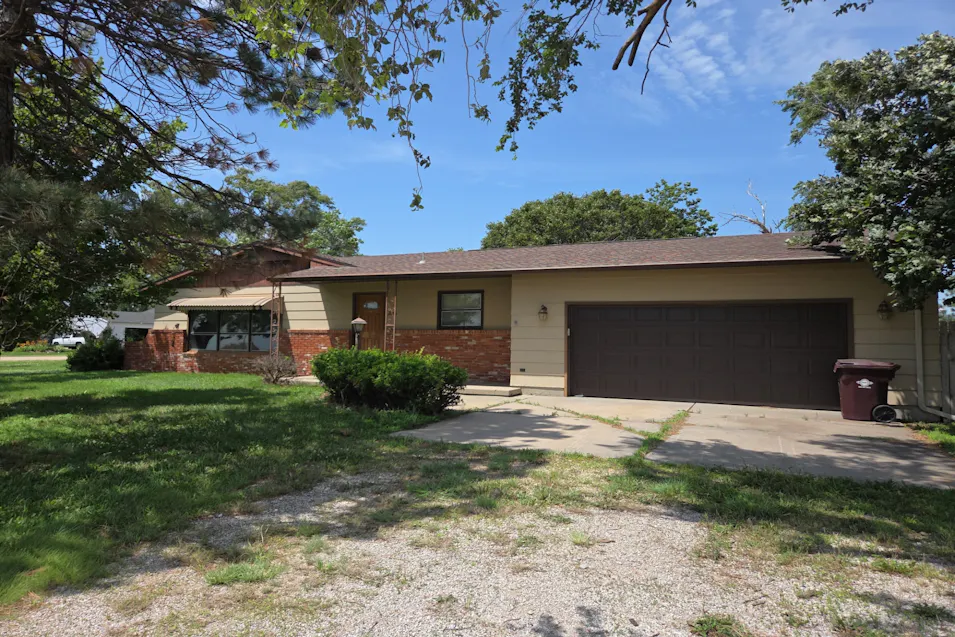 108 W South Ave Windom, KS 67491, McPherson County