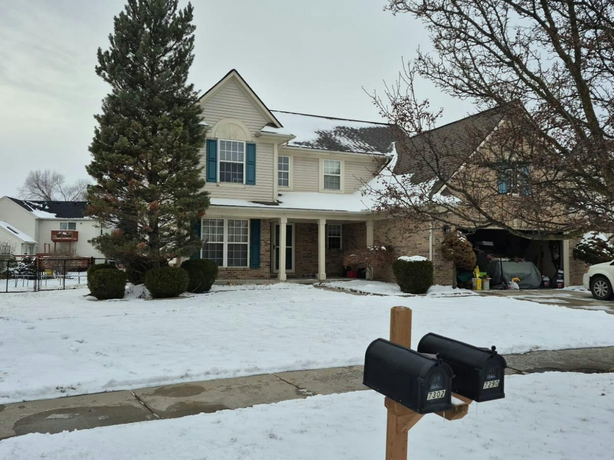 Wellington Ln, Ypsilanti, MI 48197