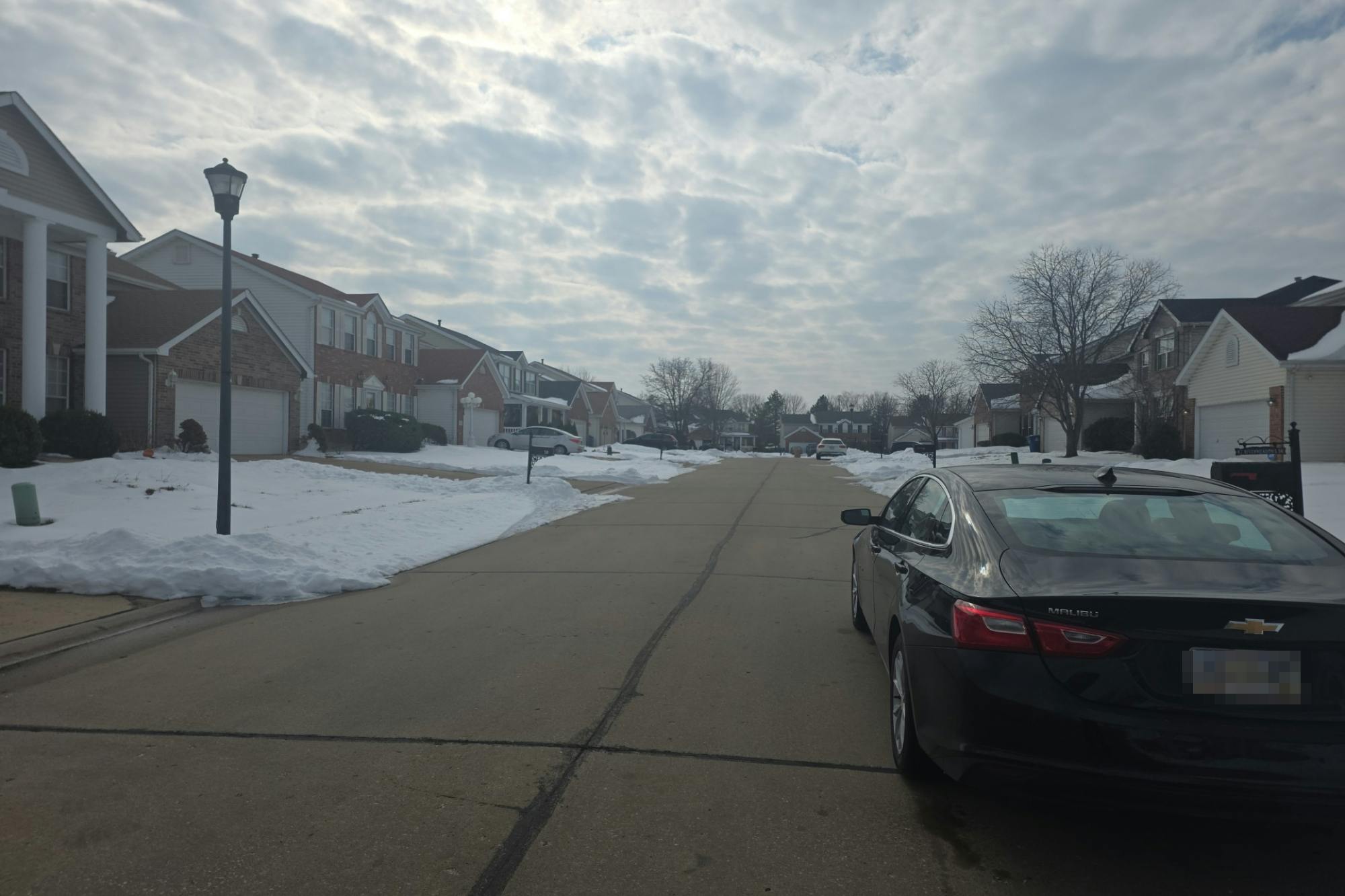 Rivermeadows Dr, Florissant, MO 63031