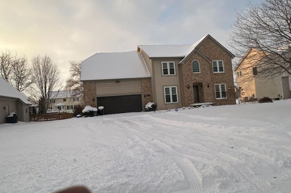 8251 N Port Grand Blanc, MI 48439, Genesee County