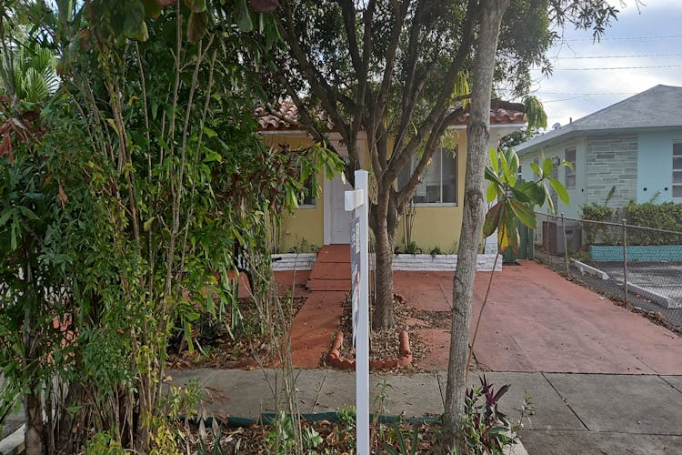 1930 Pierce St Hollywood, FL 33020, Broward County