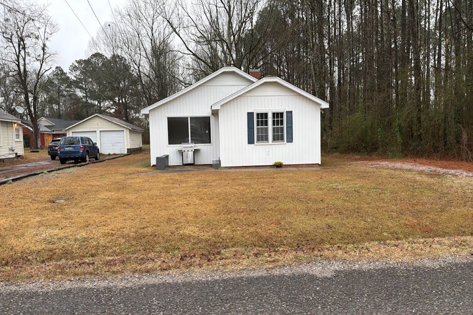 422 Mimosa St Gadsden, AL 35903, Etowah County
