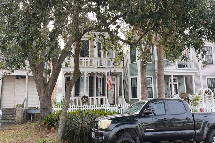 2517 Avenue M Galveston, TX 77550, Galveston County