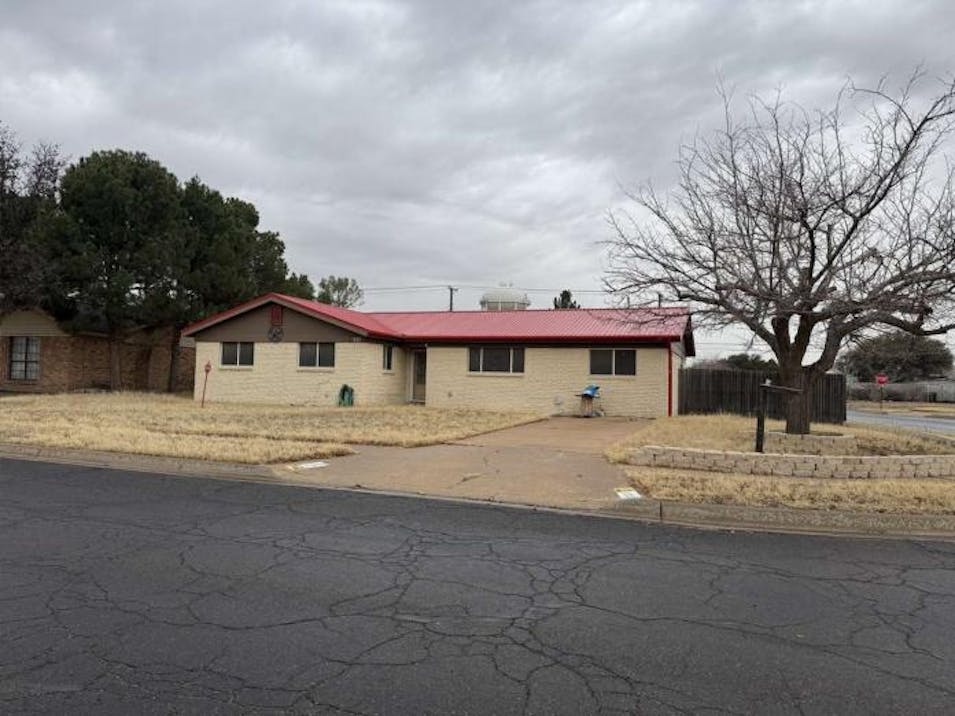 1909 McDonald St Midland, TX 79707, Midland County