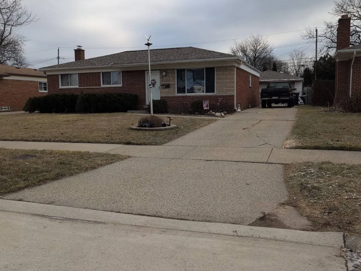 Coachwood Dr, Sterling Heights, MI 48312 #1