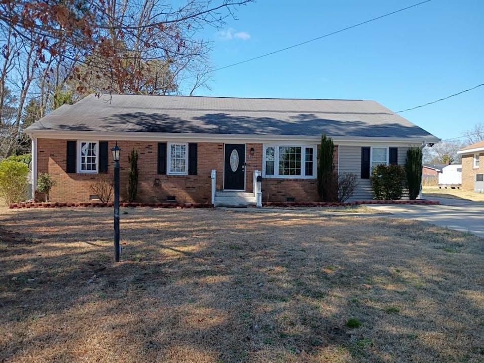 113 Briarcliff Circle Roanoke Rapids, NC 27870, Halifax County