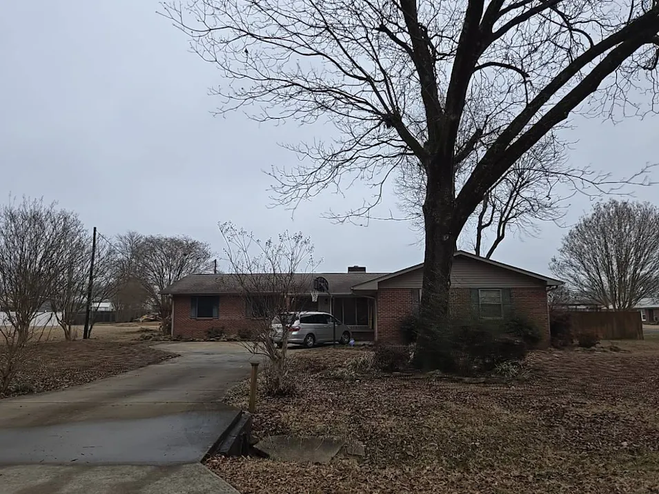 224 Mary Lee Dr Florence, AL 35634, Lauderdale County