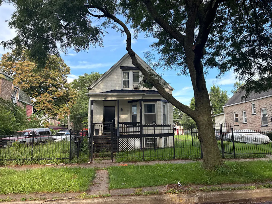 6627s Hermitage Ave Chicago, IL 60636, Cook County