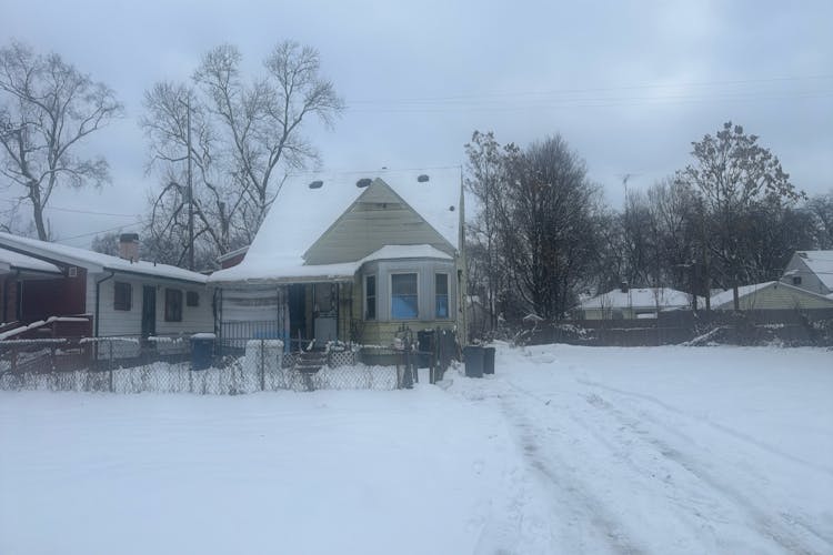 617 E Marengo Flint, MI 48505, Genesee County