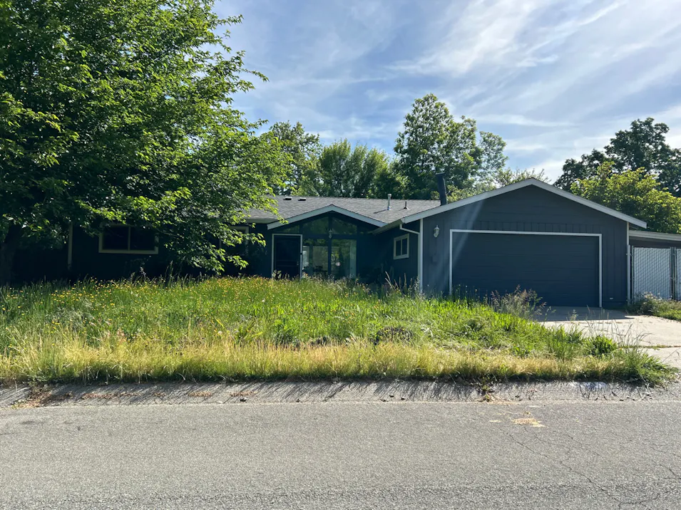6531 Paso Dr Redding, CA 96001, Shasta County