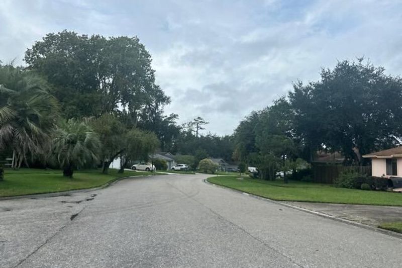 4315 Lake Woodbourne Dr photo 5