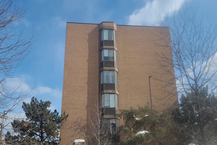 606 East Woodland Park Avenue #211 Chicago, IL 60616, Cook County