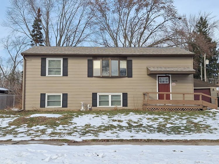 5476 Redwood Avenue Portage, IN 46368, Porter County