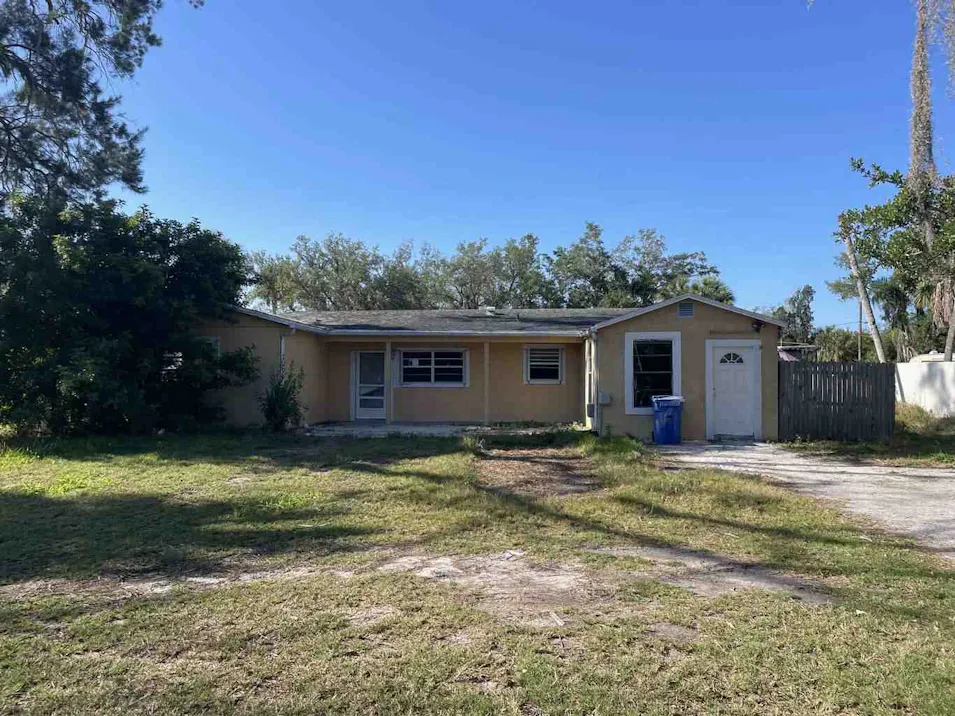 806 W Shell Pt Rd Ruskin, FL 33570, Hillsborough County