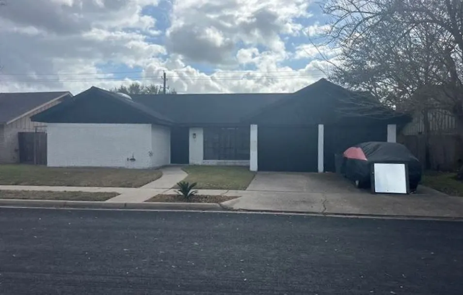 103 Magdalena Drive Victoria�, TX 77904, Victoria� County