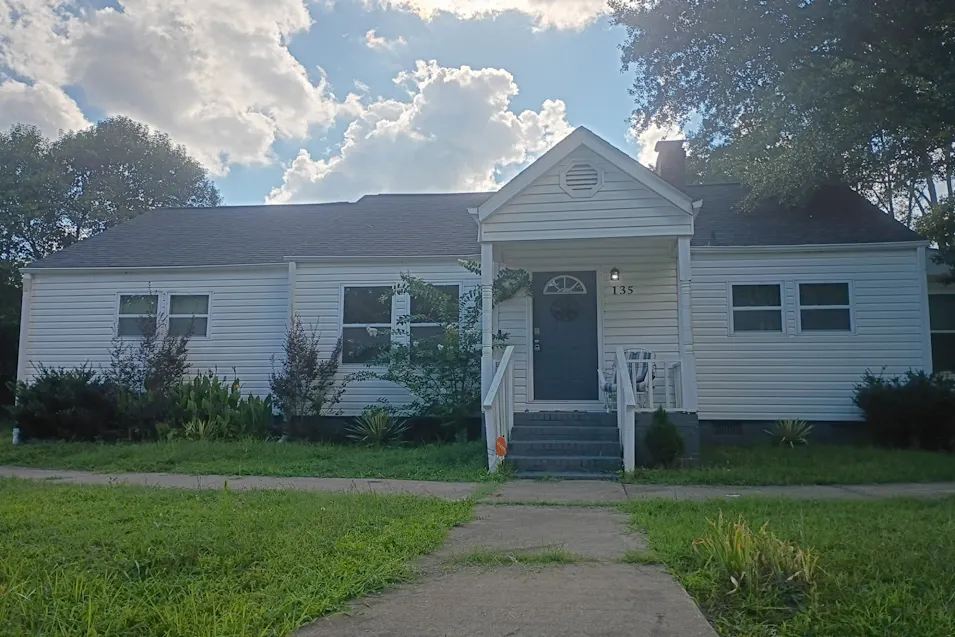 135 Knollwood Drive Spartanburg, SC 29301, Spartanburg County