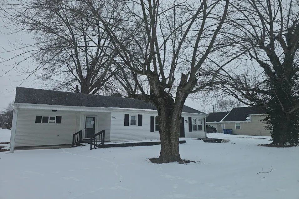 502 E Main St Farmersburg, IN 47850, Sullivan County
