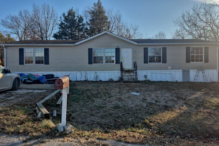 4001 Crest Drive House Springs, MO 63051, Jefferson County