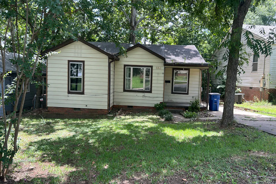 904 W 42nd St North Little Rock, AR 72118, Pulaski County
