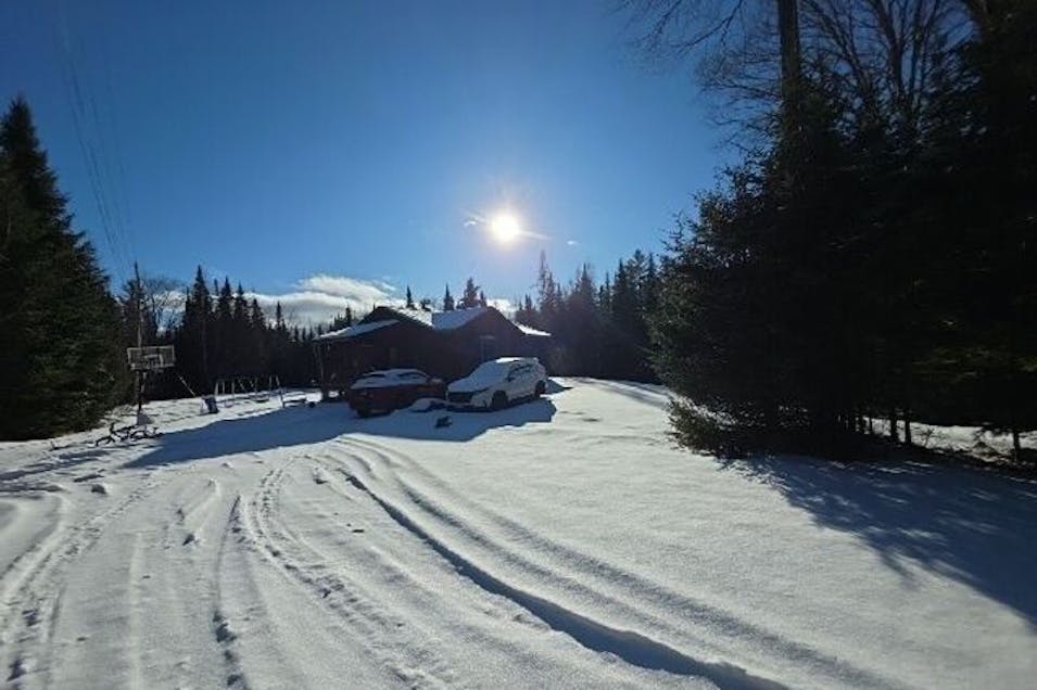 206w Forest Lake Road Bethlehem, NH 03574, Grafton County