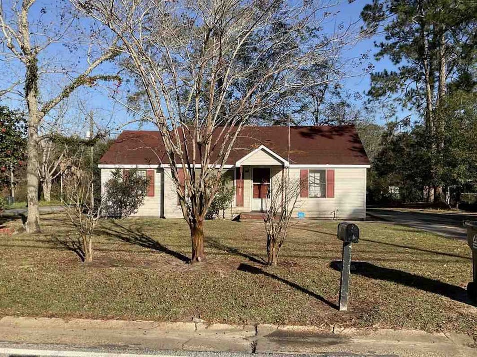 220 Baggs Ave SE Pelham, GA 31779, Mitchell County