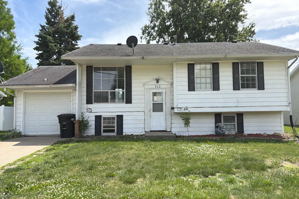 402 E Baker St Mount Pleasant, IA 52641, Henry County