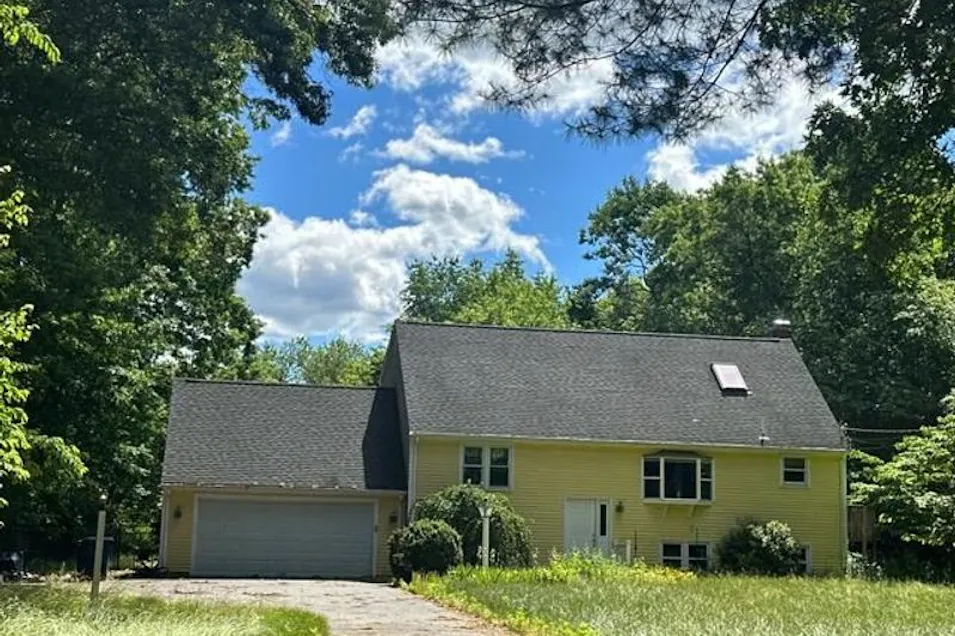 15 N Precinct St Lakeville, MA 02347, Plymouth County
