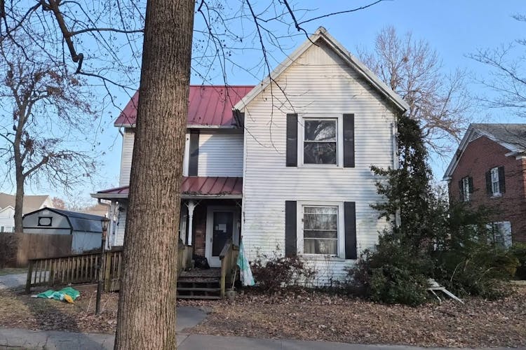 404 E Cypress St Charleston, MO 63834, Mississippi County