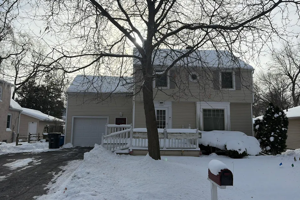 1009 Red Oak Ln Appleton, WI 54915, Winnebago County