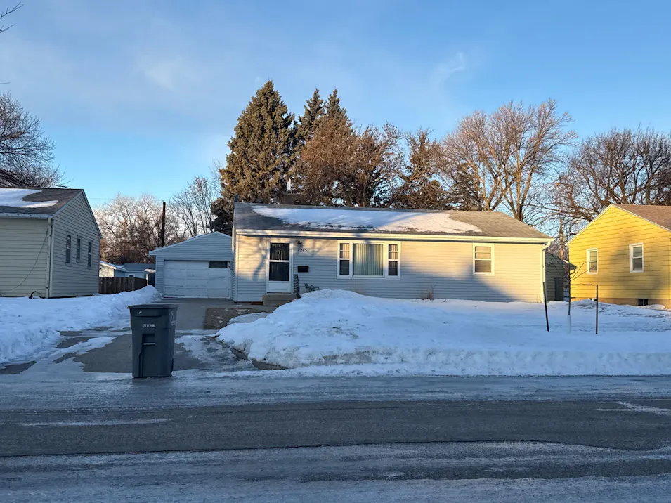 1215 12th Street North Moorhead, MN 56560, Clay County