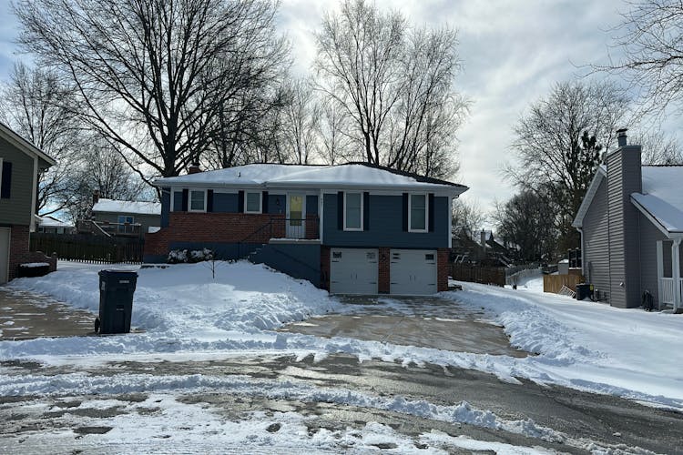 247 SE Brownfield Ct Lees Summit, MO 64063, Jackson County